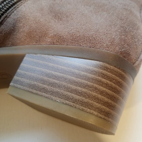 Relativity booties size 8 Pre-owned - Picture 4 of 7